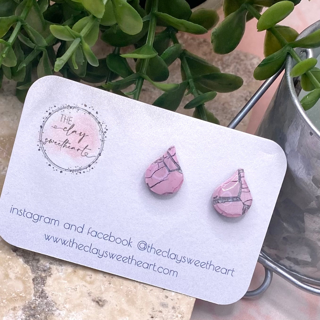614 Pink crackle polymer clay stud earrings
